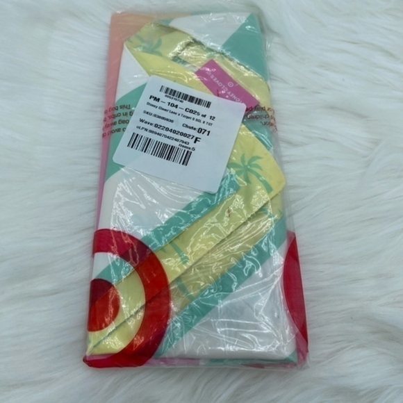 Stoney Clover Lane Reversible Dog Bandana - Picture 2 of 5